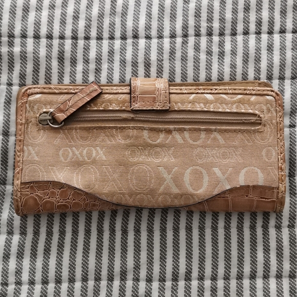XOXO wallet - Picture 2 of 4